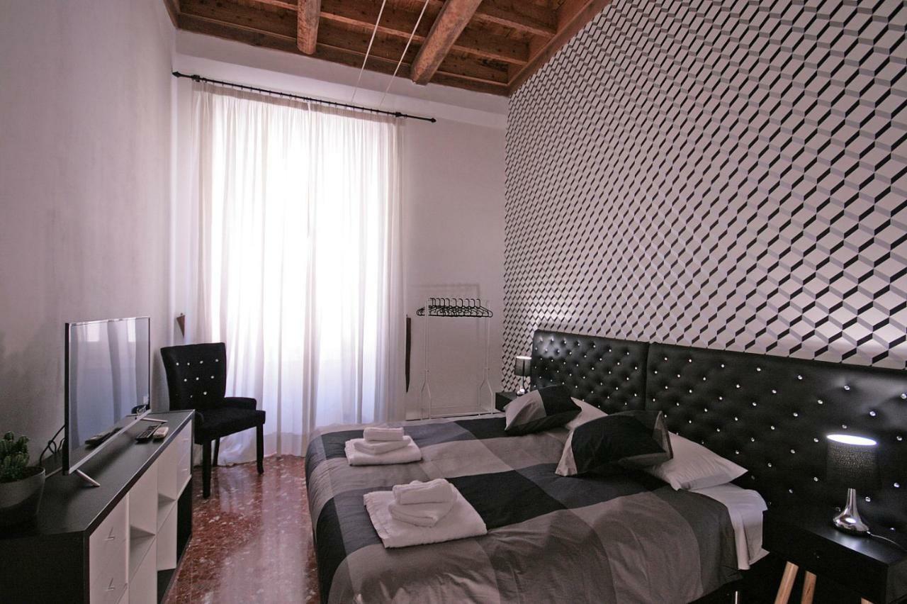 Trastevere 3 Bedrooms Rome Exterior photo